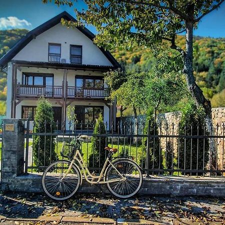 Villa Vrelo Bosne Сараево Экстерьер фото